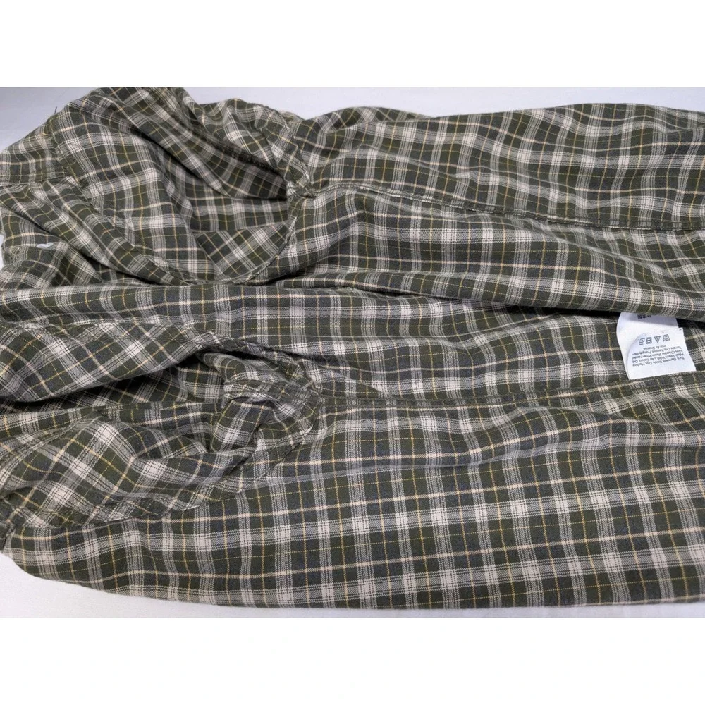 Eddie Bauer Lot of 2 Button Front Shirts Men Large Cotton Outdoor Casual Bundle